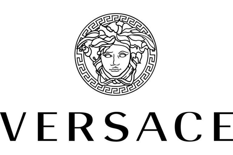 Versace se une a la batalla contra las pieles naturales